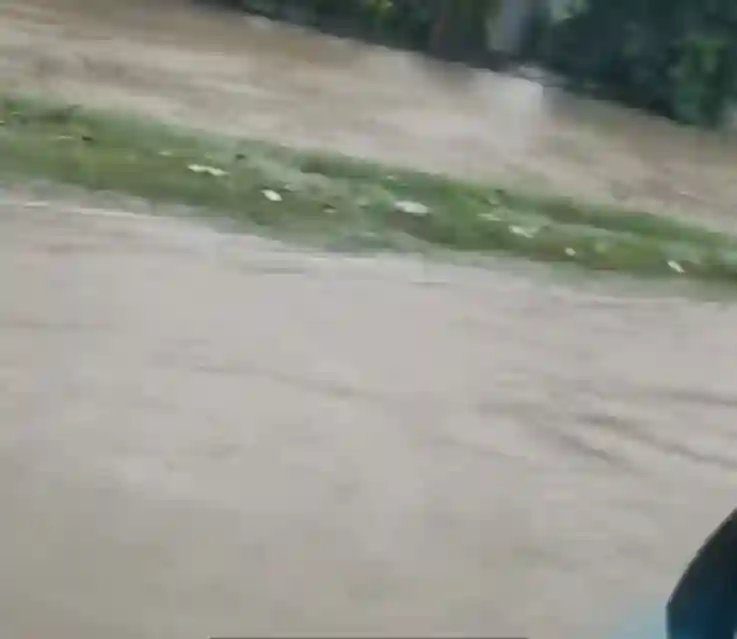 Jamaica hit by Heavy Rainfall, Flooding