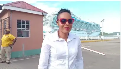 Antigua: Female Tour Bus Driver Makes Inroads in Male-Dominated Industry