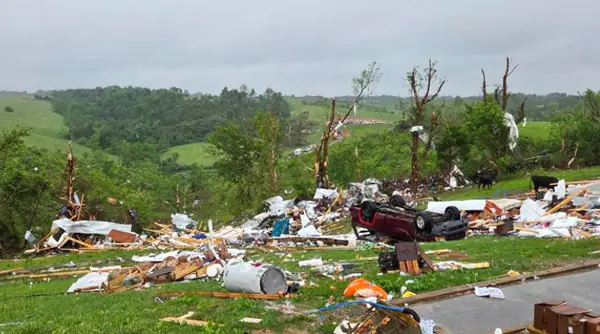 Tornado in Kentucky leaves 14 injured and one dead